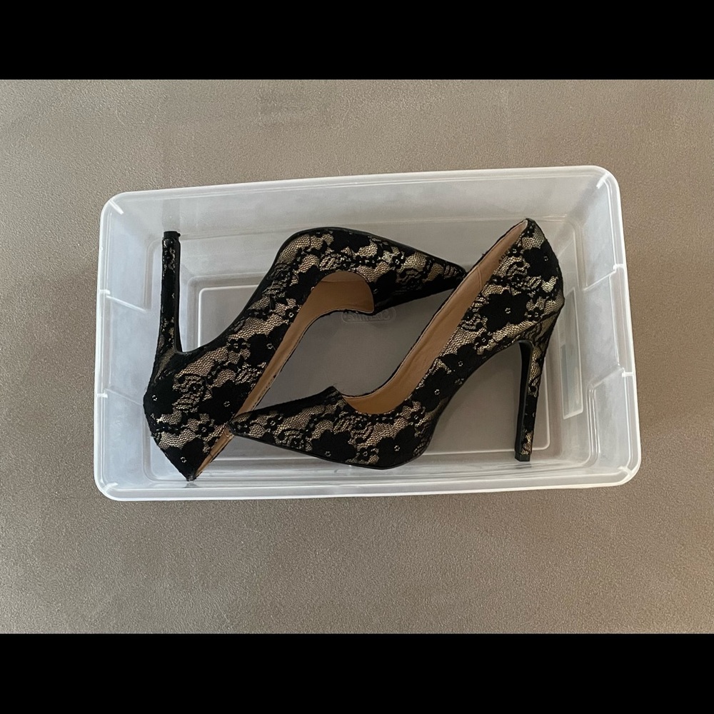Madison By Shoe Dazzle Pumps